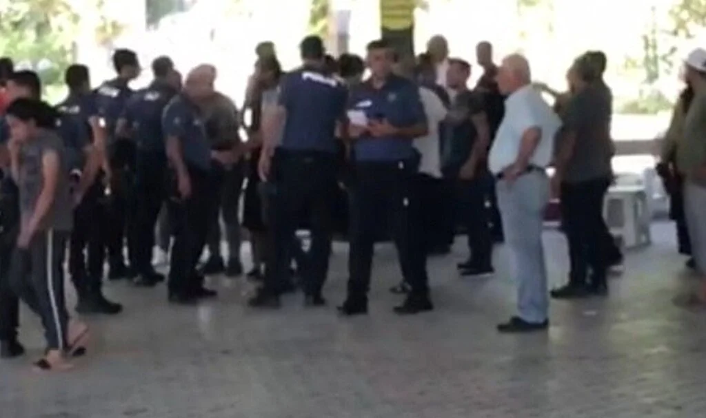  Mezarlıkta cenazede kavga: 6 kişi silah ve bıçakla yaralandı