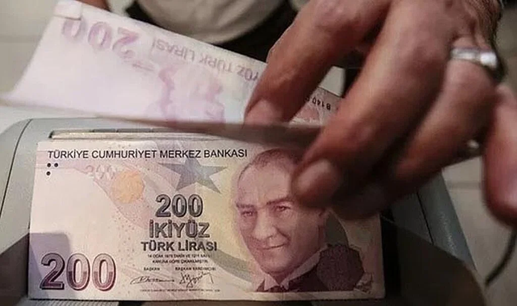 Milyonlarca memur için kritik tarih! 1728 lira fazla aylık fırsatı