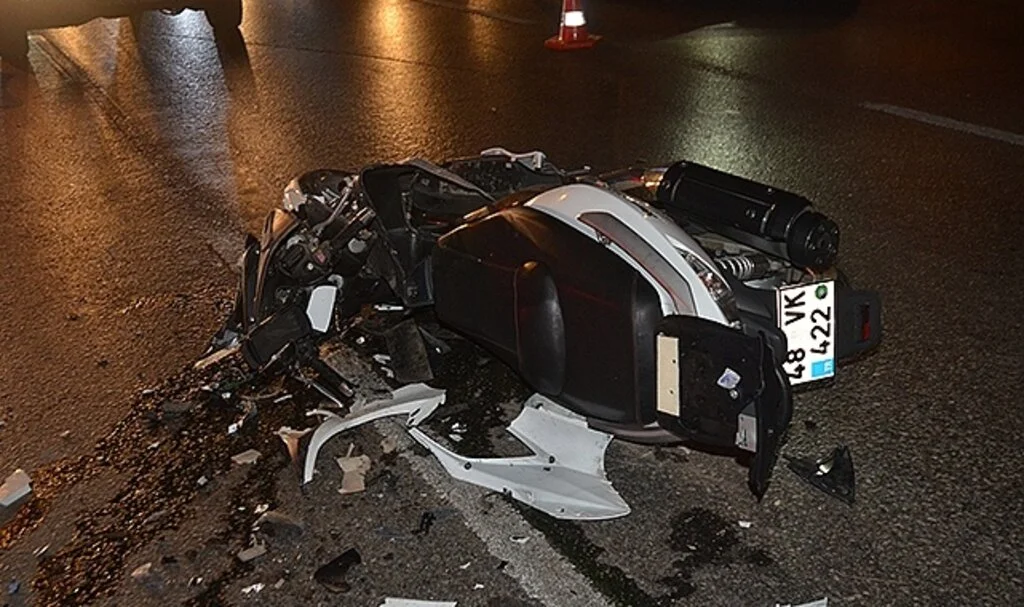 Motosiklet kazası: 2 ağır yaralı