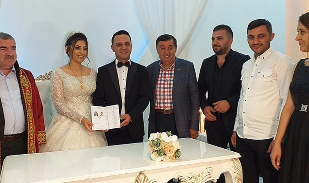 Mutluluğa yelken açtılar