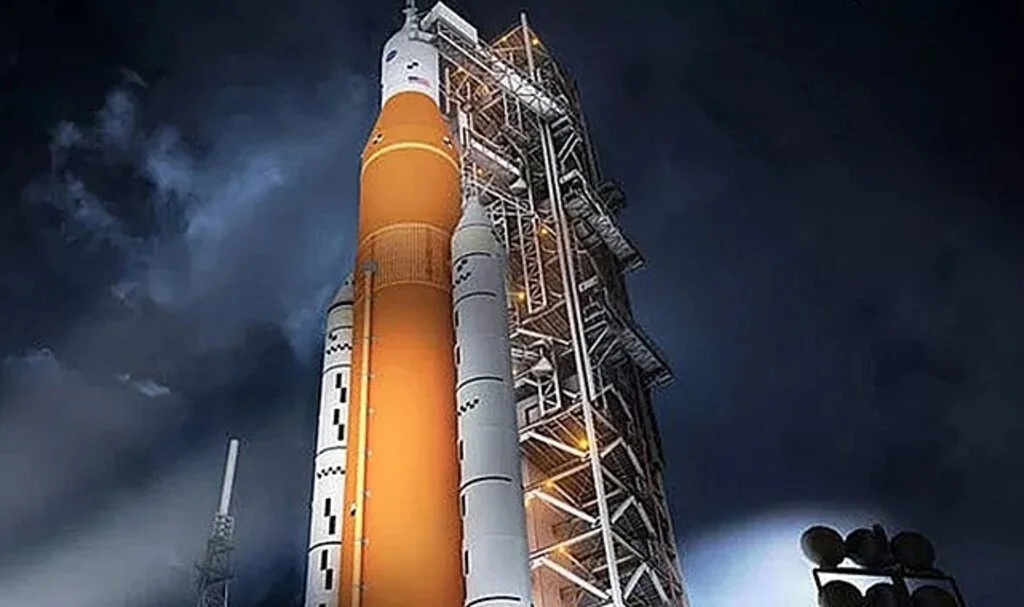 NASA 50 yıl sonra Ay’a gidiyor… İlk uçuşun tarihi açıklandı