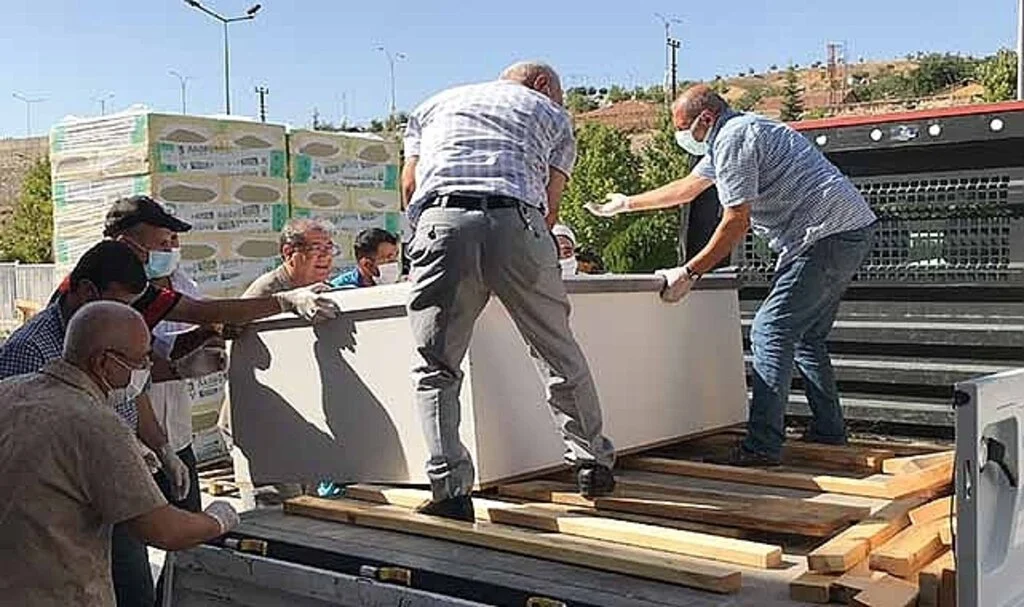 Öldüğü 5 gün sonra fark edildi, özel tabut ile taşındı