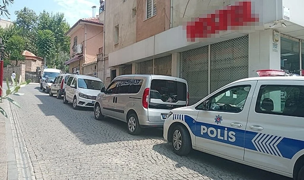  Ortaklar anlaşamayınca bir kilo altın kayboldu