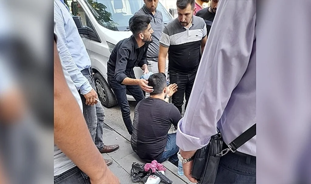 Otomobil ile motosiklet çarpıştı: 1 yaralı