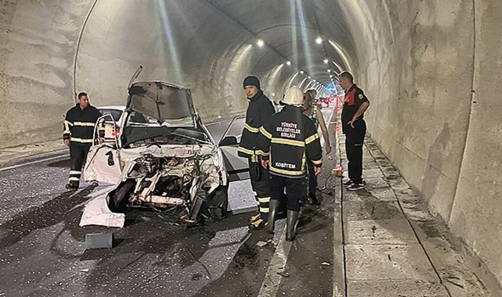 Otomobiliyle 70 metre sürüklenen sürücü yaşam savaşını kaybetti