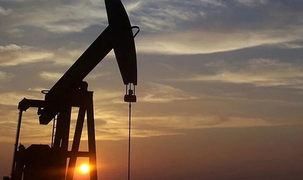 Petrol fiyatlarındaki dalgalanma sürüyor