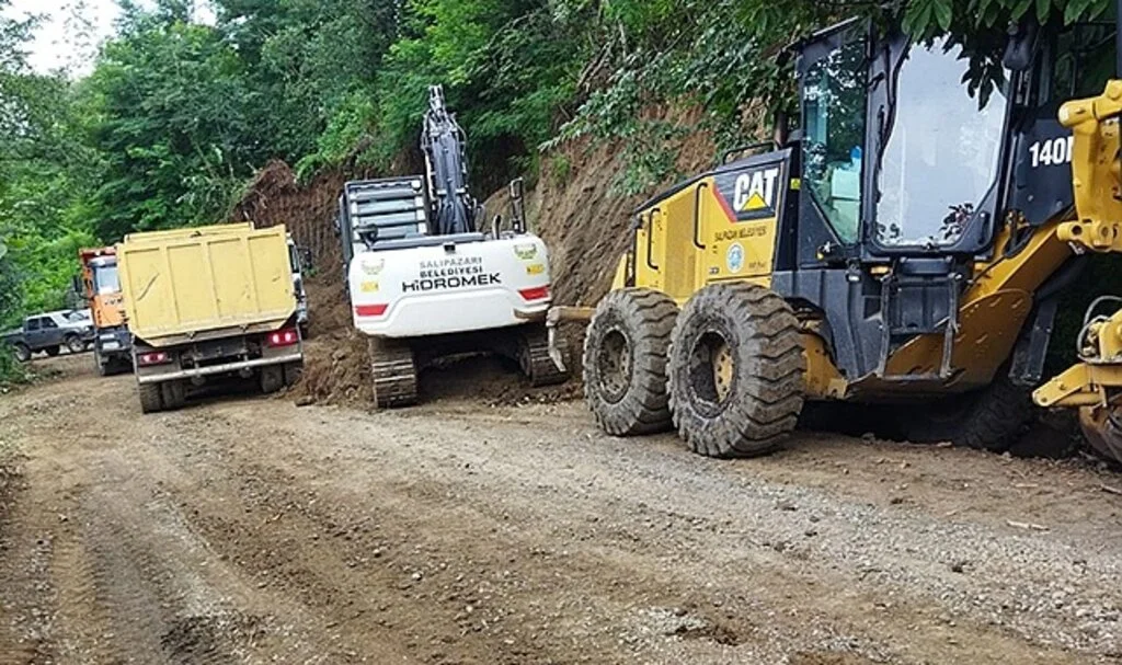 Salıpazarı'nda  yeni yollar açılıyor
