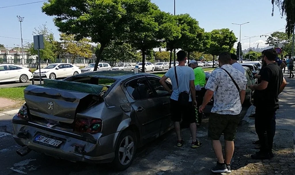 Samsun’da 3 aracın karıştığı zincirleme trafik kazası: 1 yaralı