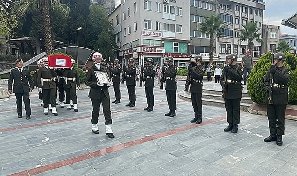 Samsun'da hayatını kaybeden Kore gazisi İşeri son yolculuğuna uğurlandı
