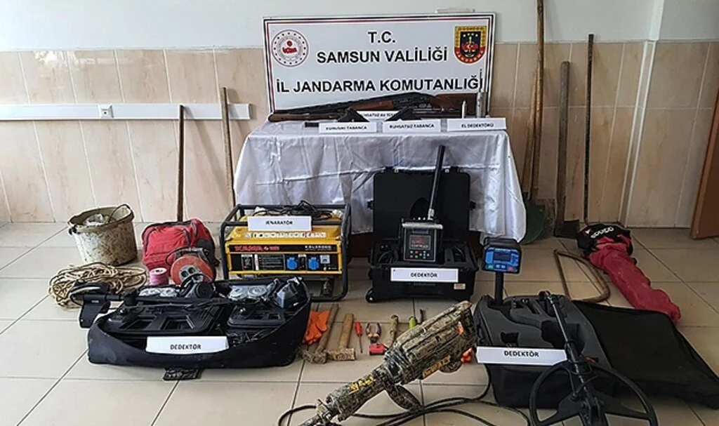 Samsun'da izinsiz kazı yapan 4 şüpheli yakalandı