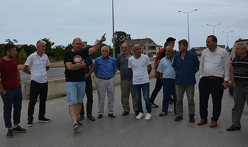 Samsun'da mahallelinin 'beton blok' isyanı 