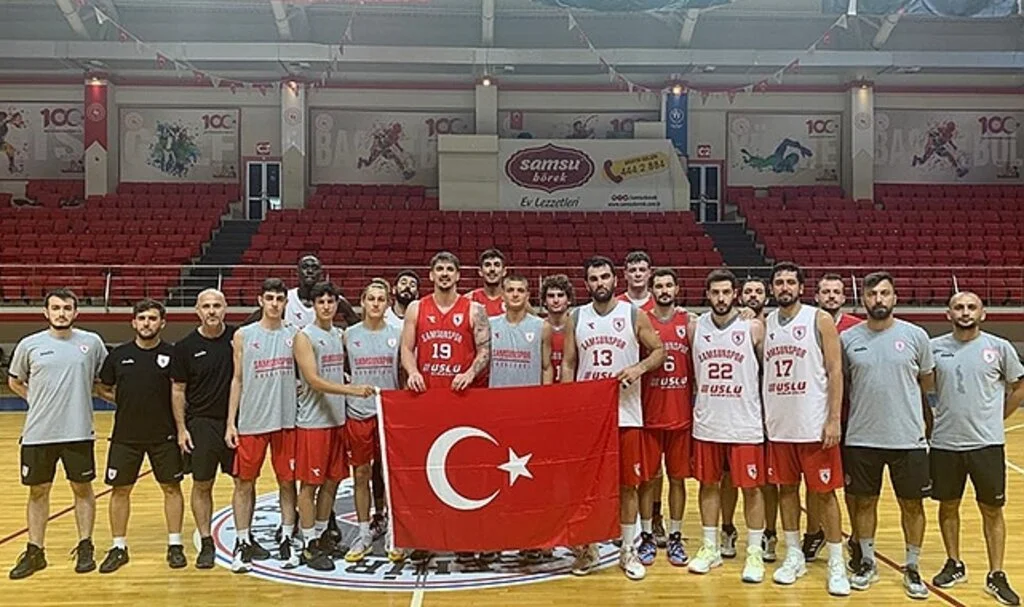 Samsunspor Basketbol'a 1.85'lik oyun kurucu