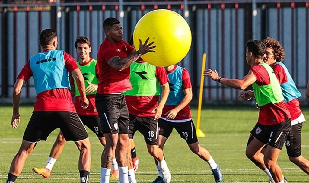 Samsunspor'da Eyüpspor mesaisi sürüyor