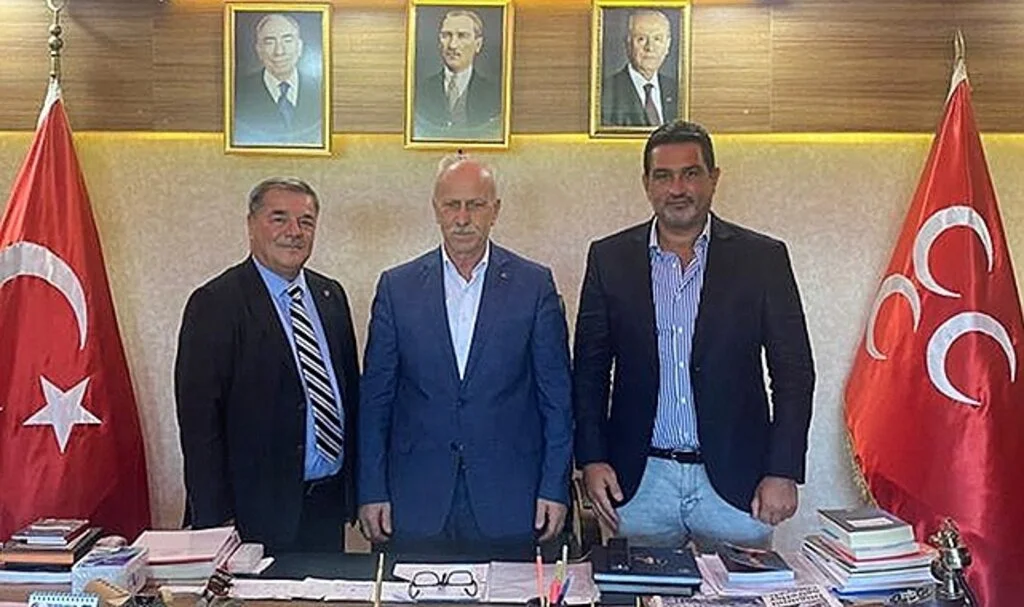 Samsunspor'dan MHP Samsun İl Başkanı Abdullah Karapıçak'a ziyaret