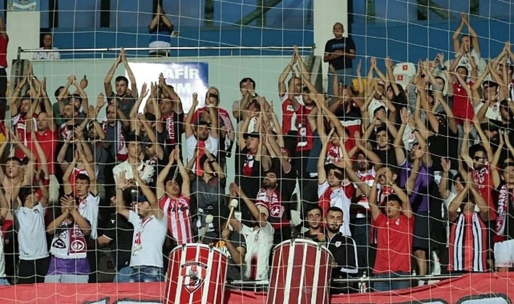 Samsunspor taraftarı mutlu gitti, üzgün döndü
