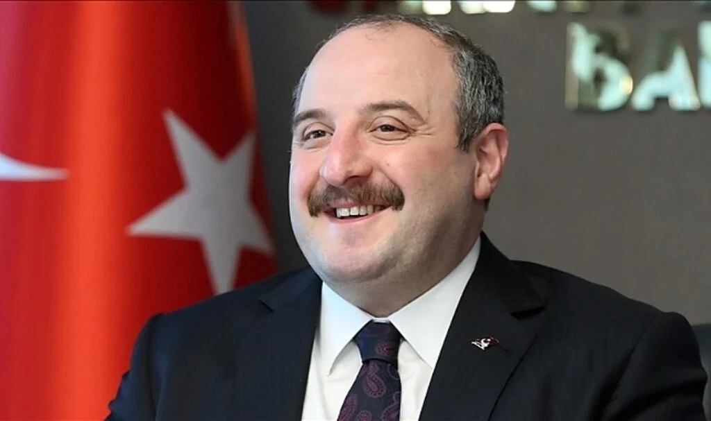 Sanayi ve Teknoloji Bakanı Varank, "Teknolojik Tayfa" gösterisini izledi