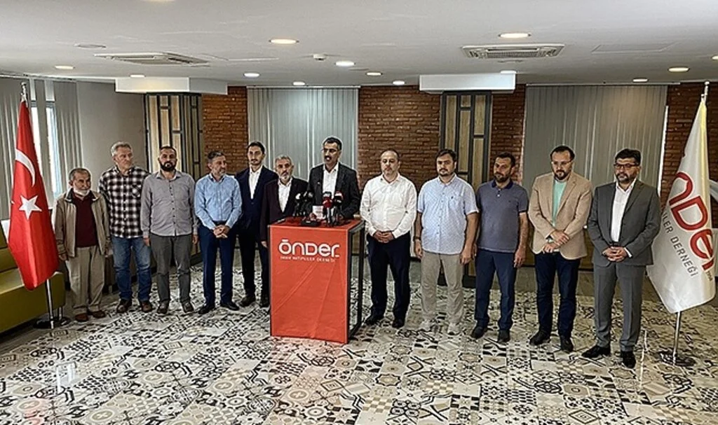 Şarkıcı Gülşen’in İmam Hatiplerle ilgili sözlerine 81 ilde suç duyurusu