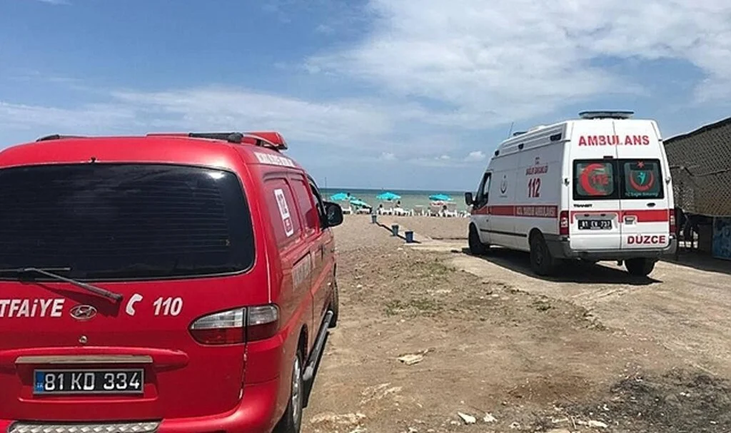 Serinlemek için girdiği denizde boğuldu