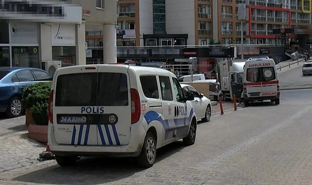 SGK memuru evinde ölü bulundu