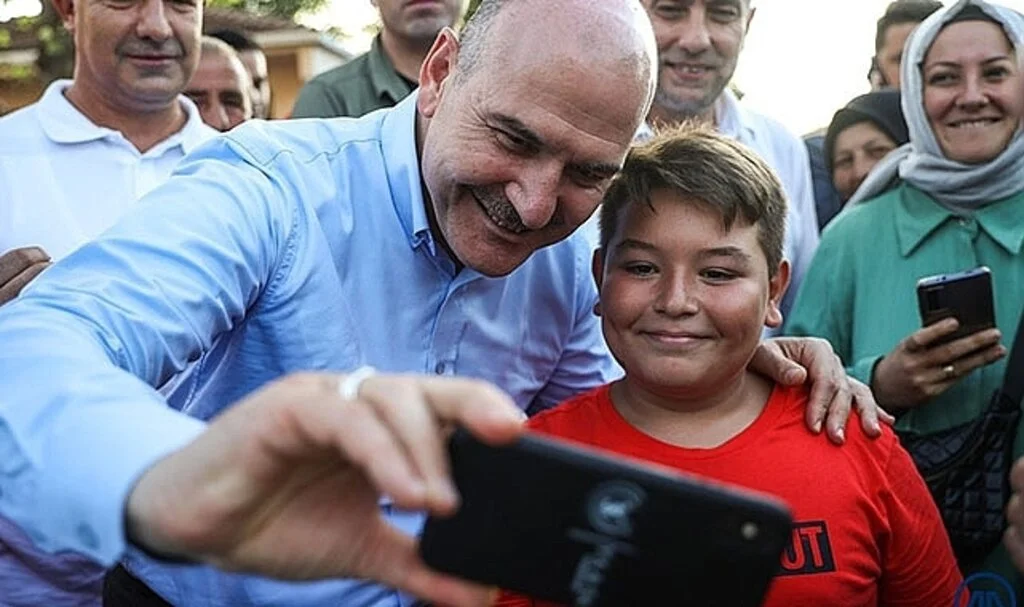 Süleyman Soylu: LGBTİ’ye alıştırıp gençliğimizi elimizden alacaklar