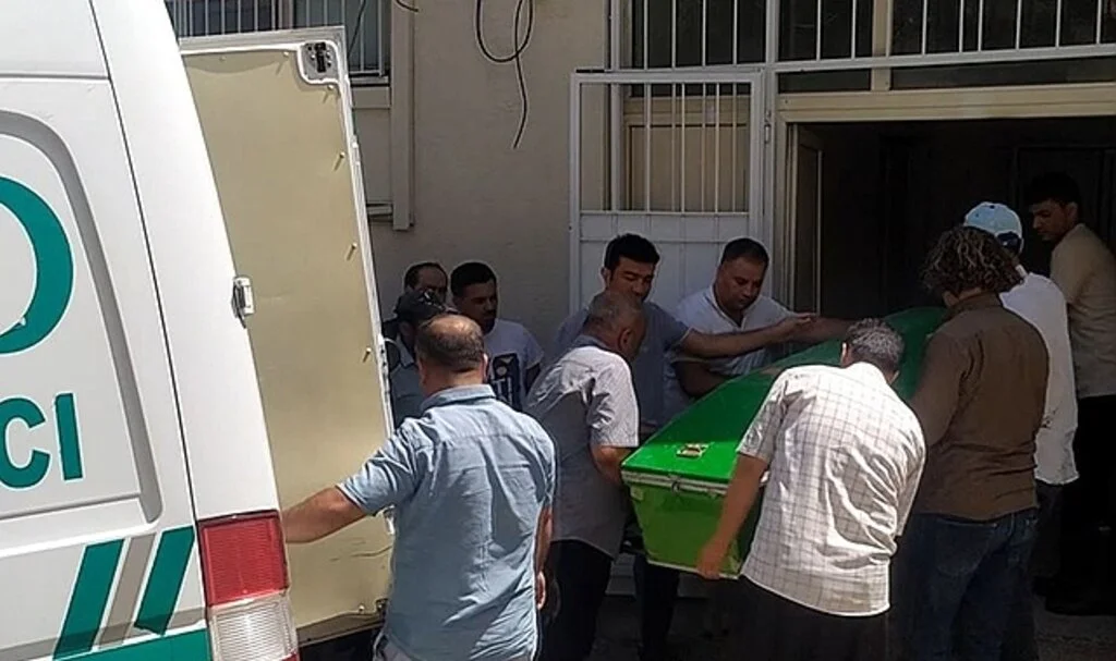 Süt sağımı yaparken elektrik akımına kapılan adam kurtarılamadı