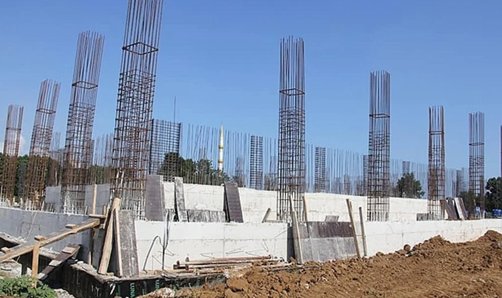Tekkeköy yüzme havuzu yükseliyor