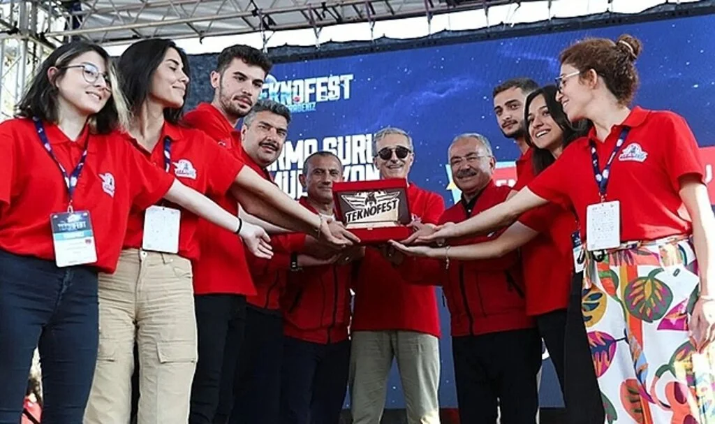 TEKNOFEST “En İyi Takım Ruhu" ödülünün sahibi oldular