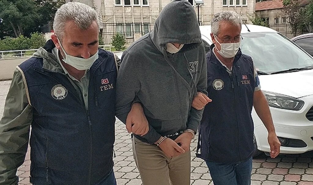 Terör örgütü üyesi 2 şüpheli yakalandı