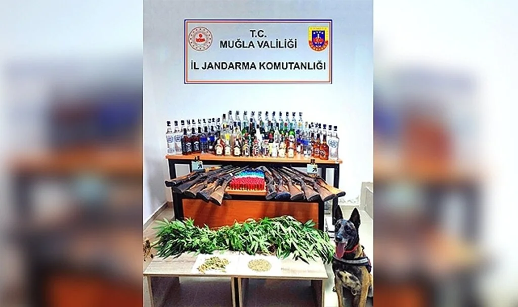 Uyuşturucu operasyonunda cephanelik ele geçirildi