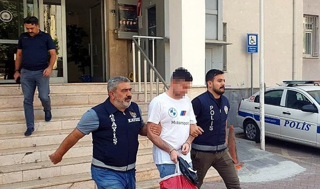 Vatandaşları telefonla arayarak 900 bin TL dolandıran şahıs tutuklandı