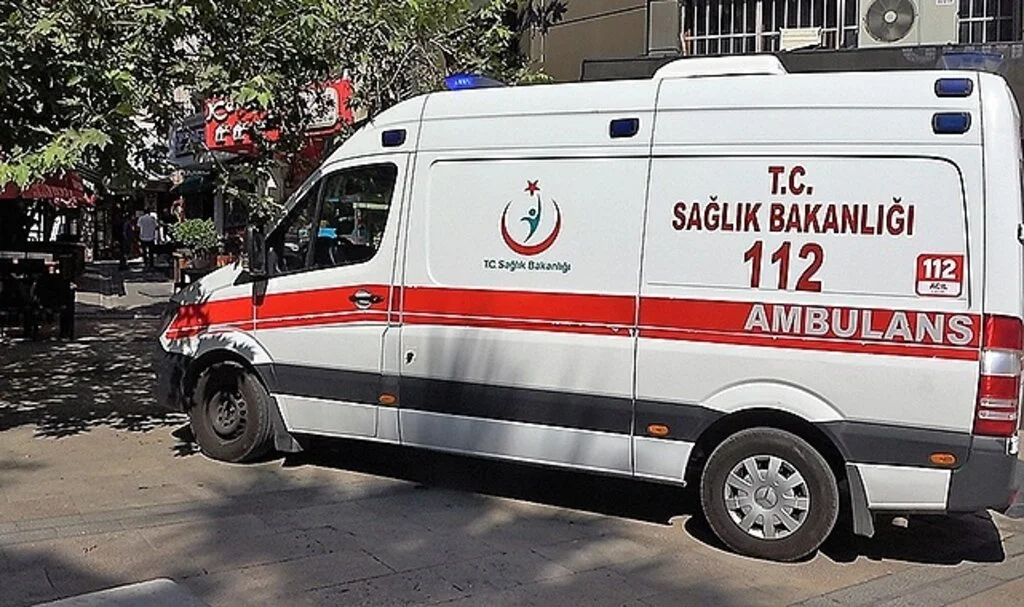 Yalnız yaşadığı iş hanında ölü bulundu