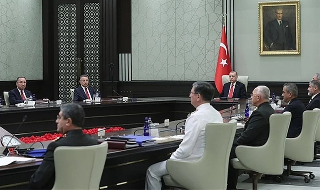 YAŞ kararları açıklandı: Donanma ve Hava Kuvvetleri komutanları değişti