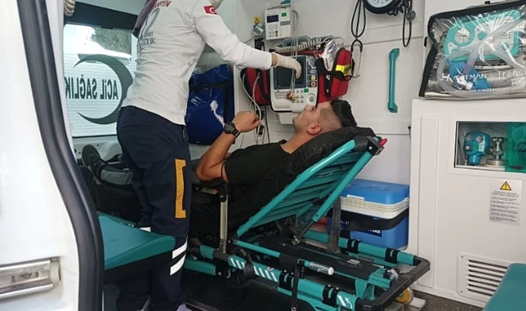 1 yılda 7 defa üst geçitten atlamak istedi