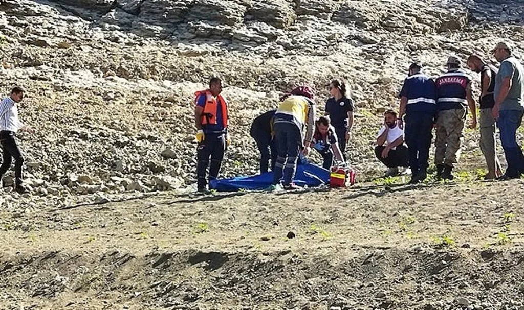 16 yaşındaki çocuk baraj gölünde boğuldu
