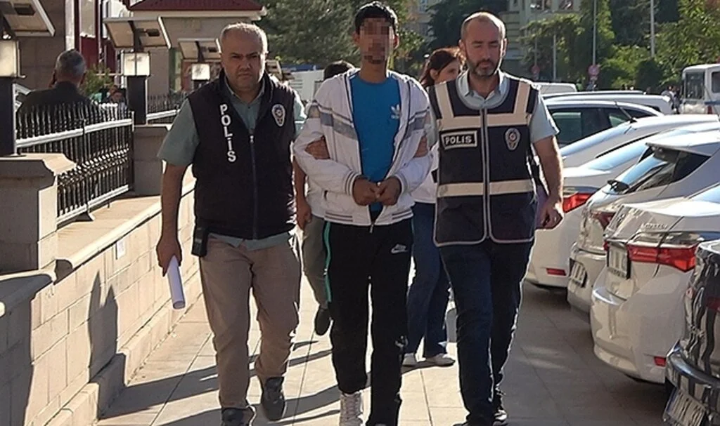 19 yaşındaki suç makinesi yakalandı: 123 suç kaydı, 27 yıl hapis cezası