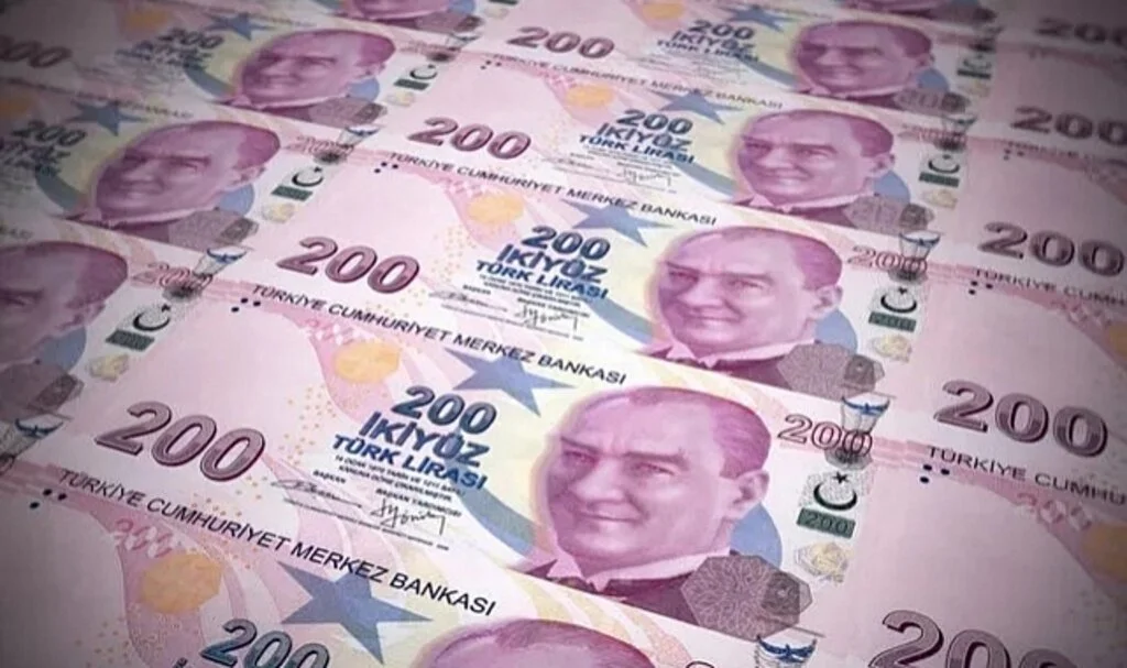 20 milyon kişi asgari ücret zammını bekliyor! '10 bin TL'yi bile aşabilir' İşte üç kritik asgari ücret senaryosu