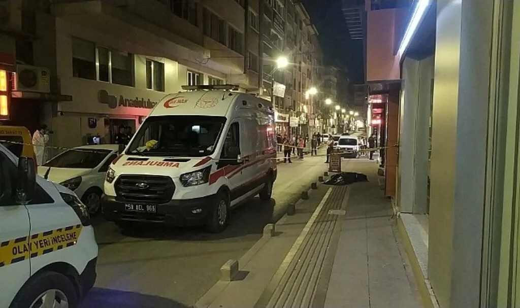 4. kattan düşen kadın hayatını kaybetti