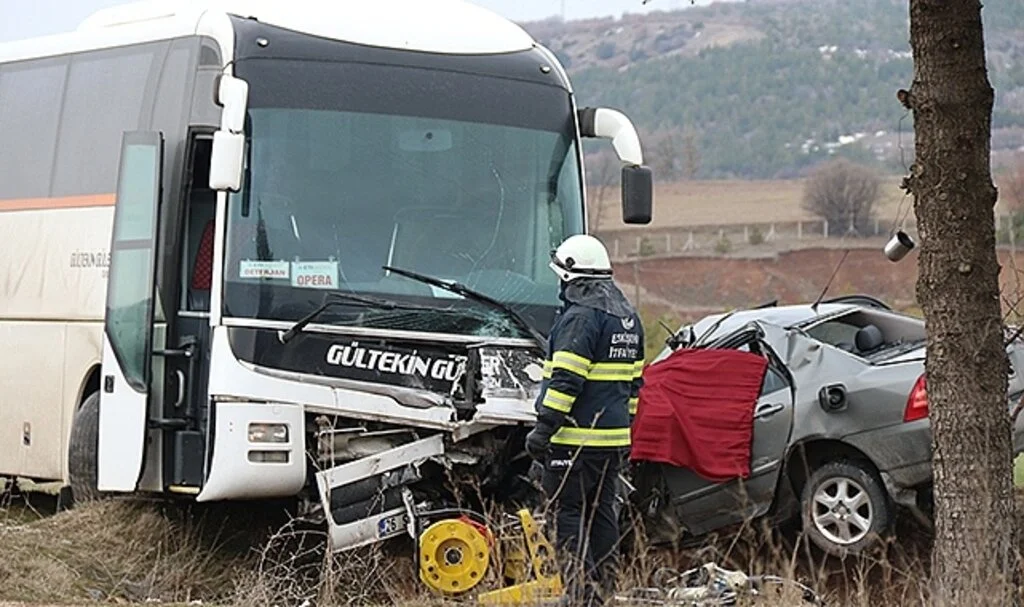 4 kişinin öldüğü kazadaki servis şoförü hakim karşısında