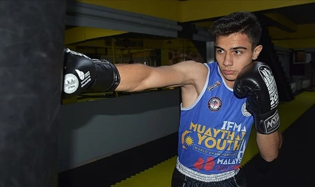 60 madalyalı genç sporcu gözünü dünya şampiyonluğuna dikti