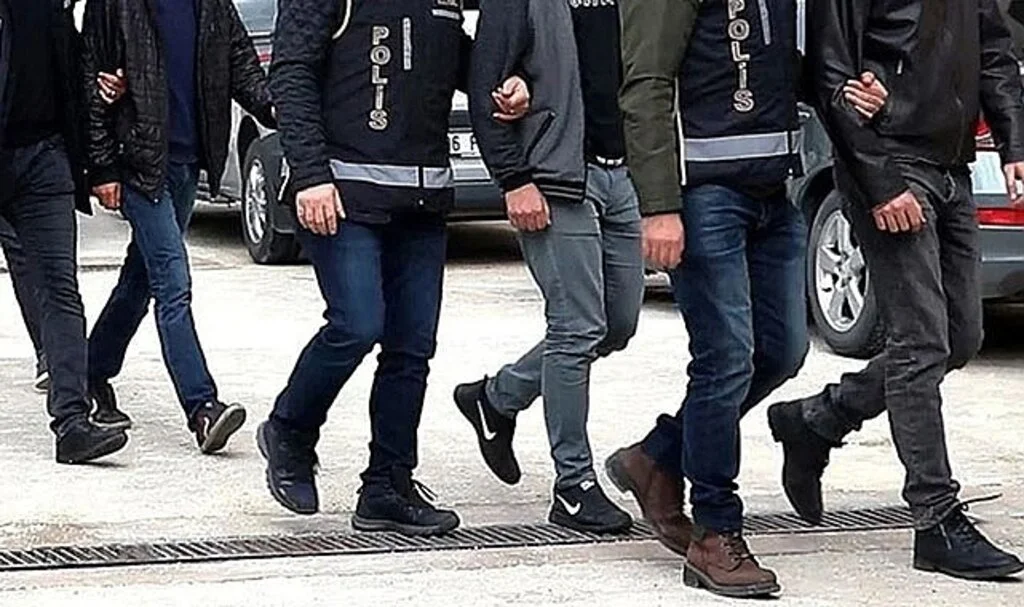 8 PKK ve FETÖ şüphelisi Yunanistan’a kaçarken yakalandı