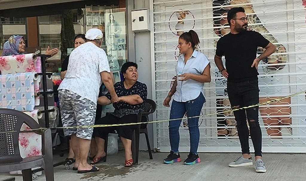 Adana'da 3. kattan düşen kadın hayatını kaybetti