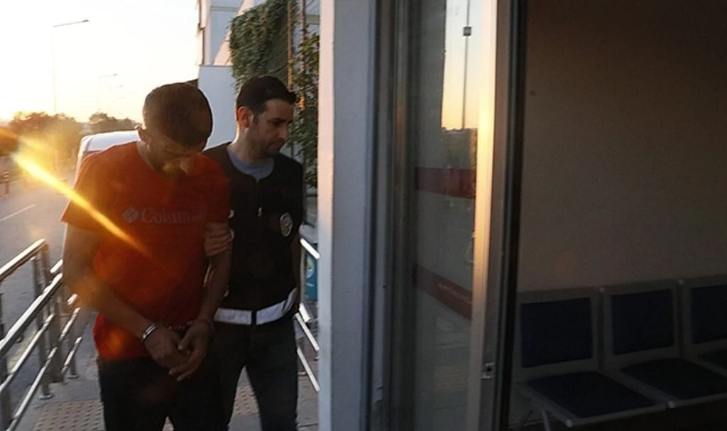 Adana’da hırsızlara yönelik şafak operasyonu