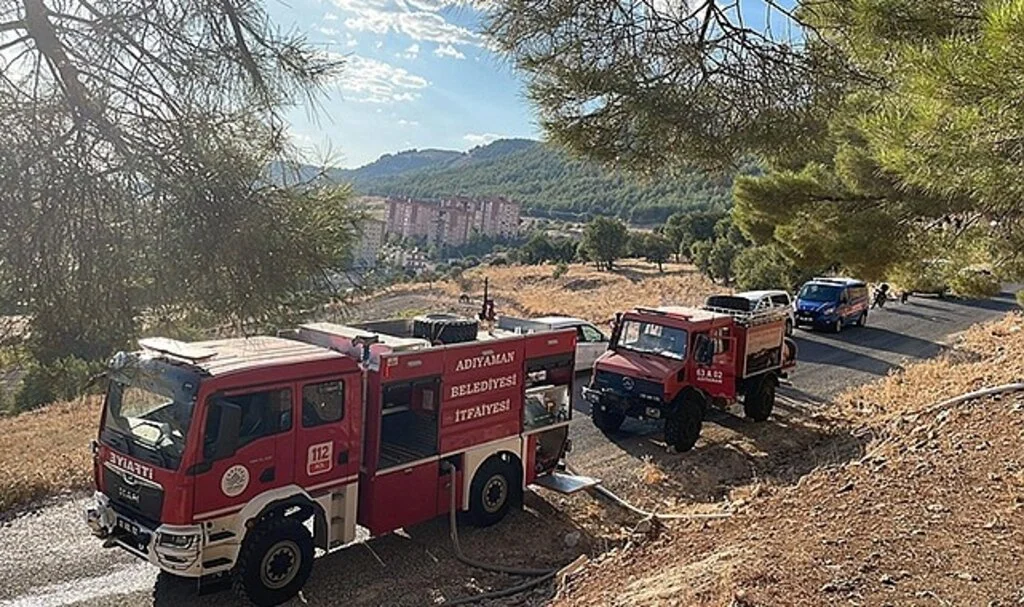 Adıyaman'da çıkan orman yangınına müdahale ediliyor