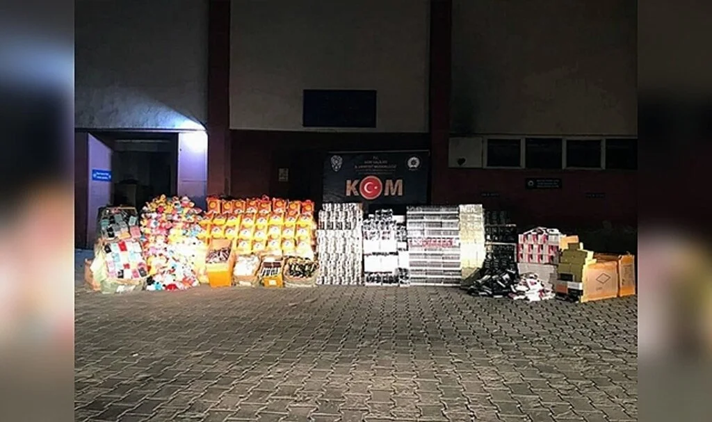 Ağrı’da 2 milyon 315 bin lira değerinde kaçak ürün ele geçirildi