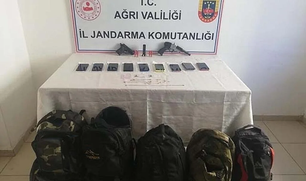 Ağrı’da 4 göçmen kaçakçısı tutuklandı