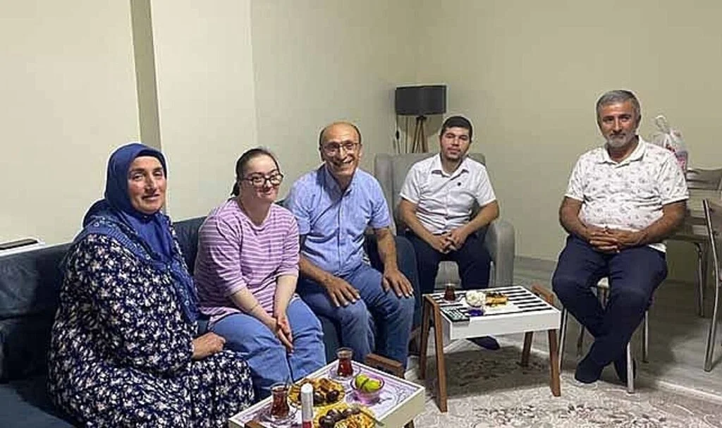 AK Parti İlkadım'dan 37 haneye ziyaret
