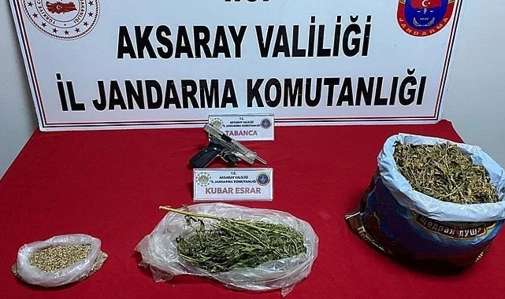 Aksaray’da 2 köyde uyuşturucu operasyonu: 1’i kadın 2 gözaltı