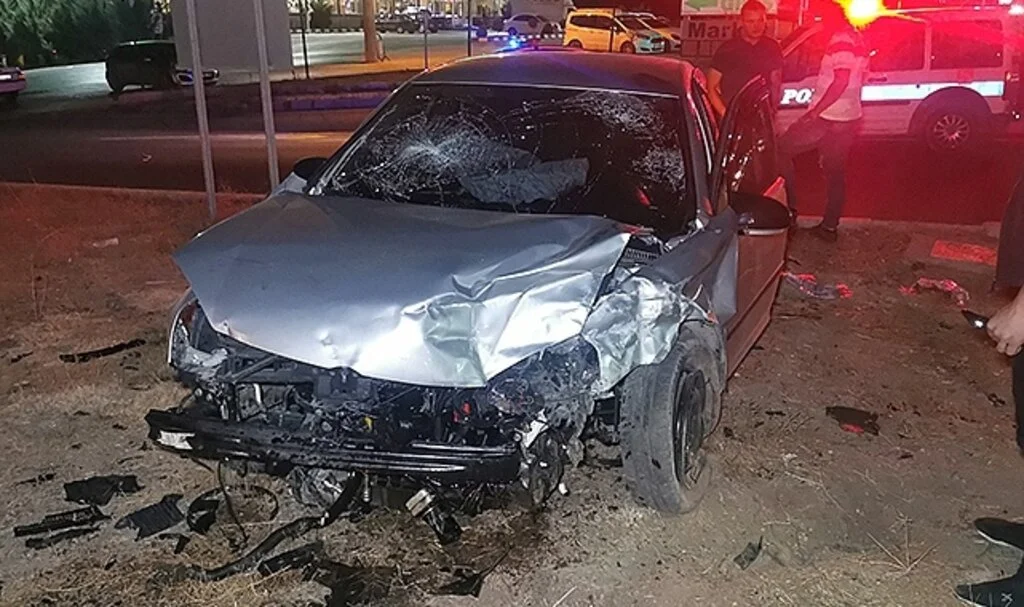 Aksaray'da iki otomobil çarpıştı: 3 yaralı