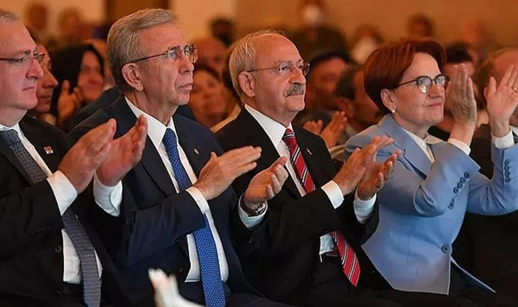Akşener ile Kılıçdaroğlu'nun katıldığı toplantıda Mansur Yavaş'tan dikkat çeken talimat! Salondan çıkmalarını istedi