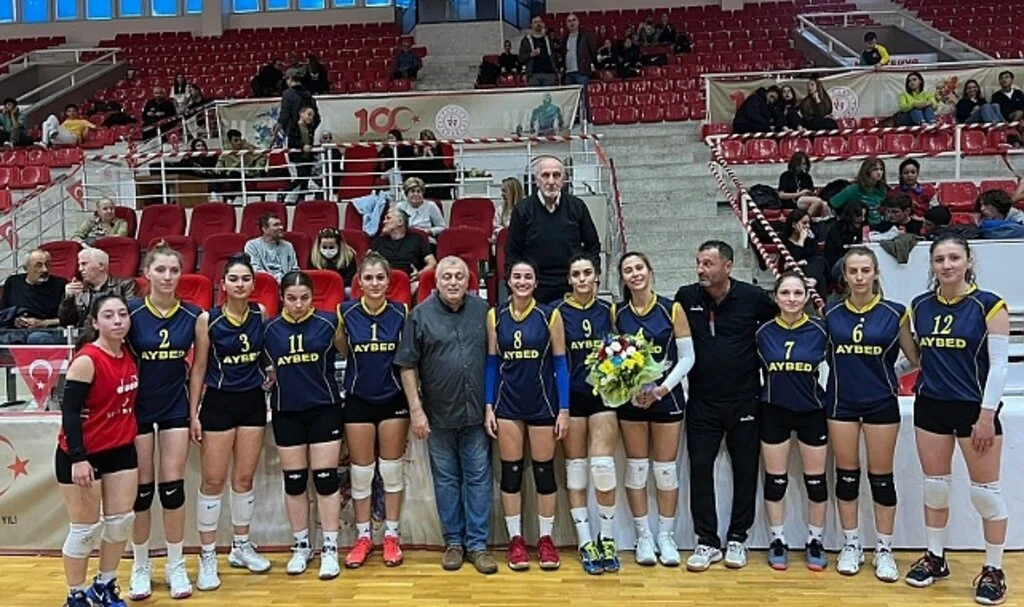Anlamlı turnuvanın şampiyonu ünye gücü oldu 